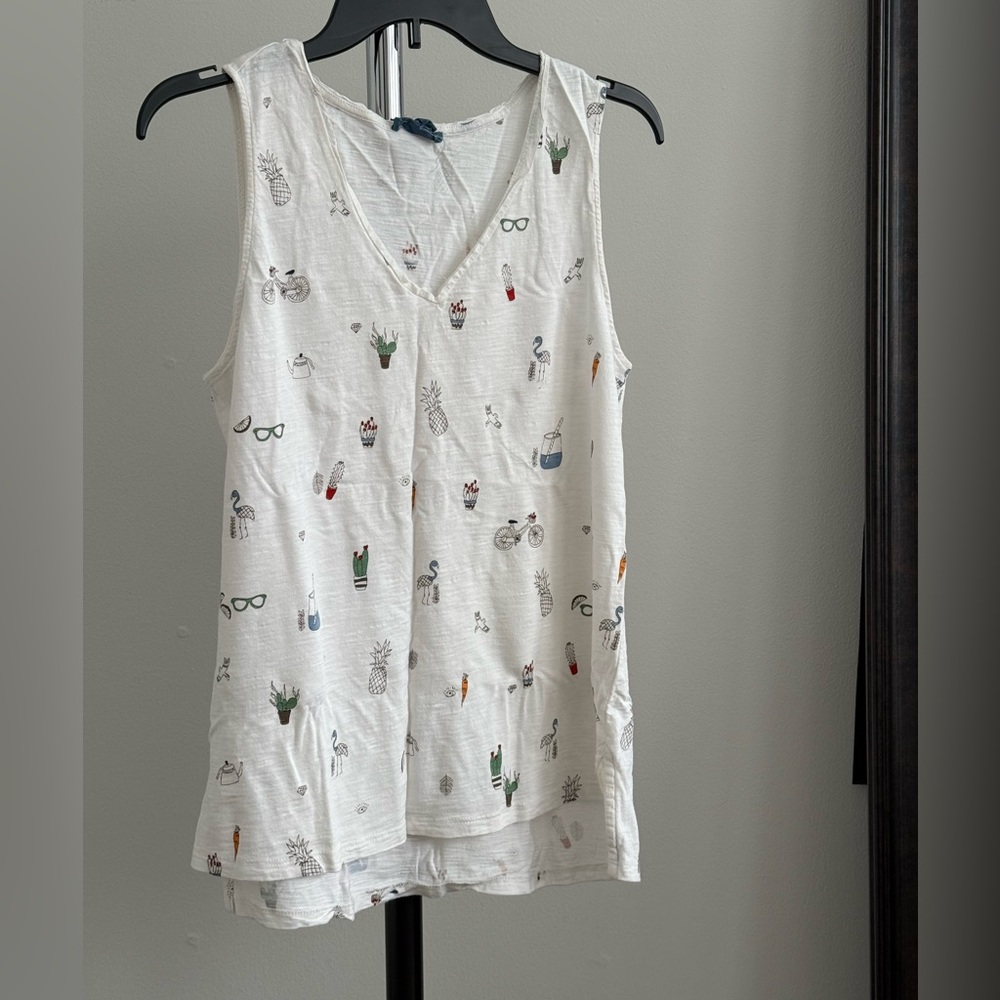 White Sleeveless Graphic Tank Top